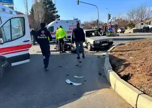 Kırşehir'de Motosiklet Kazası: 1 Ölü, 1 Yaralı