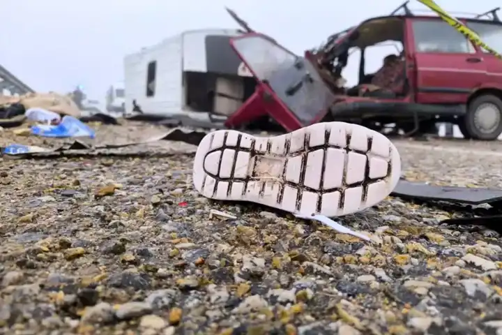 Kırşehir'de 3 Ölü, 18 Yaralı Trafik Kazası!