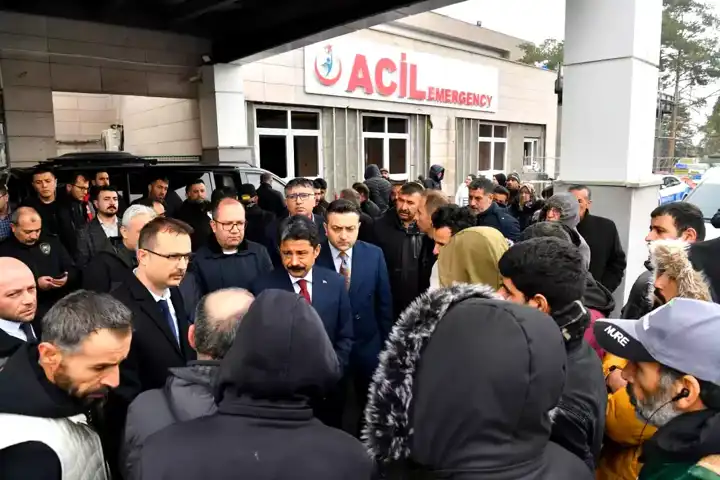 Kırşehir'de Kazada 3 Ölü, 21 Yaralı
