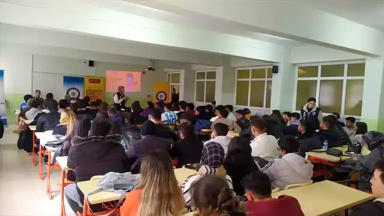 Kırşehir'de Öğrencilere Güvenlik Eğitimi