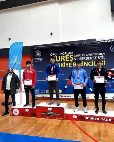 Said Ada, Kütahya'yı Grekoromen Güreşte Şampiyon Yaptı!