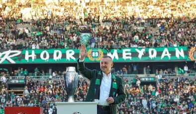 Büyükakın, Kocaelispor’un 60. yılını kutladı